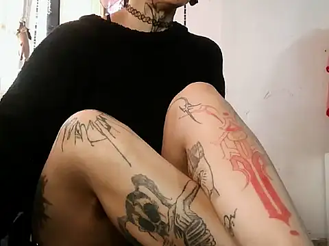 muscle mommyy online show from September 16, 2025, 8:32 pm