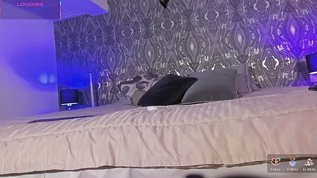 MartinaRizzi online show from February 3, 2026, 8:14 pm