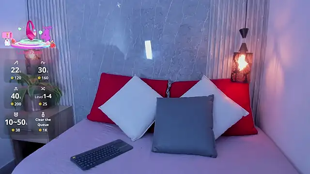 Emili  hot online show from November 18, 2025, 12:20 pm