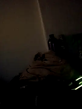 luisahot 9727 online show from October 20, 2025, 4:35 am