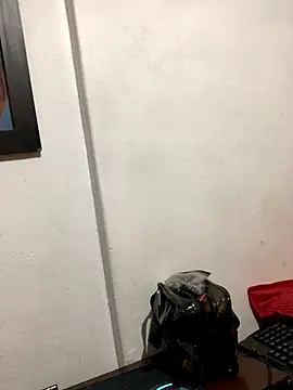 luisahot 9727 online show from November 13, 2025, 4:33 am