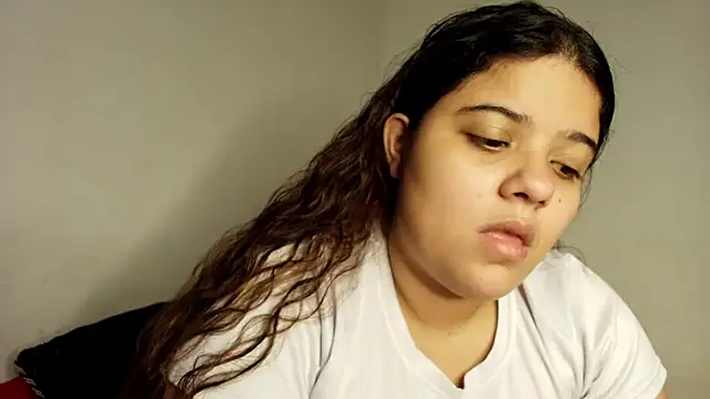 luisahot 9727 online show from December 2, 2025, 7:14 am