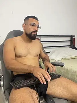 vincentjaxon online show from March 4, 2026, 6:14 pm