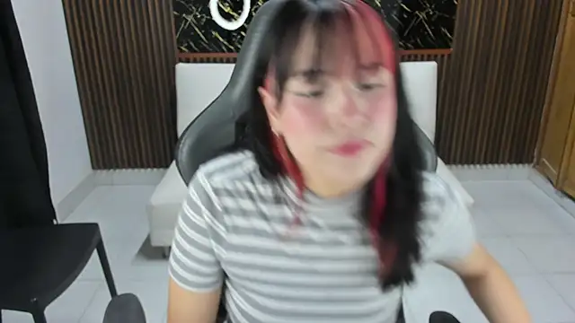 Anna17  online show from March 5, 2026, 11:06 am