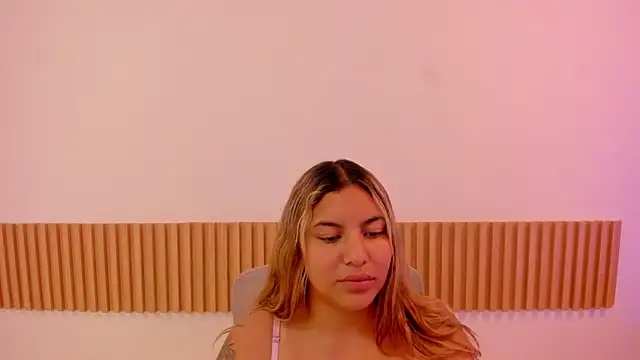 OliviaSweett online show from May 4, 2026, 7:21 pm