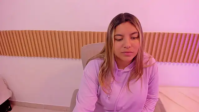OliviaSweett online show from June 19, 2026, 6:23 pm