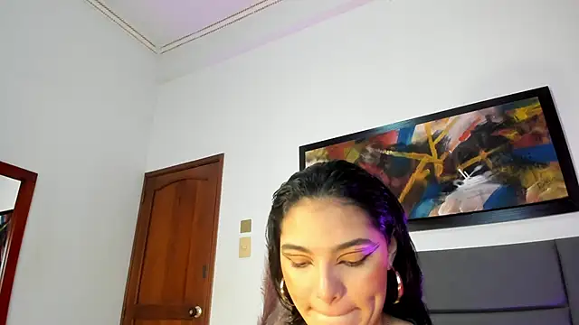 LunaAspen  online show from September 25, 2025, 5:49 pm