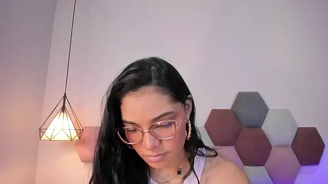 LunaAspen  online show from March 9, 2026, 6:01 pm