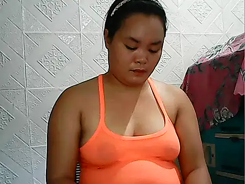 Snapshot of CreamyPussy4uxx chatting on May 16, 2026, 1:02 am CreamyPussy4uxx online show from May 16, 2026, 1:02 am