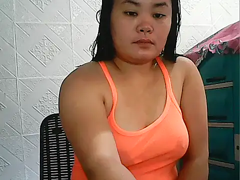 Snapshot of CreamyPussy4uxx chatting on May 21, 2026, 12:28 am CreamyPussy4uxx online show from May 21, 2026, 12:28 am