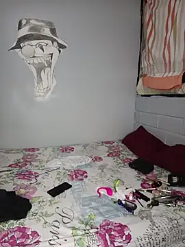 Bigtiti01 online show from March 2, 2026, 8:37 pm