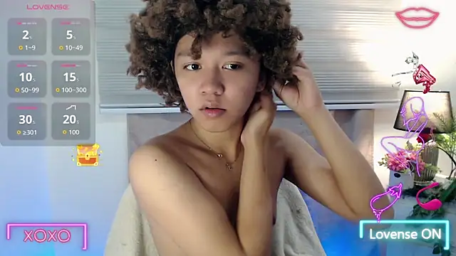 9INCHESHARDCOCK online show from November 22, 2025, 4:44 am