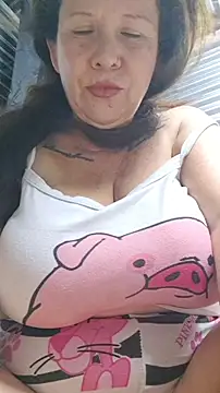 Snapshot of SinisterBabe chatting on May 19, 2026, 11:38 am SinisterBabe online show from May 19, 2026, 11:38 am