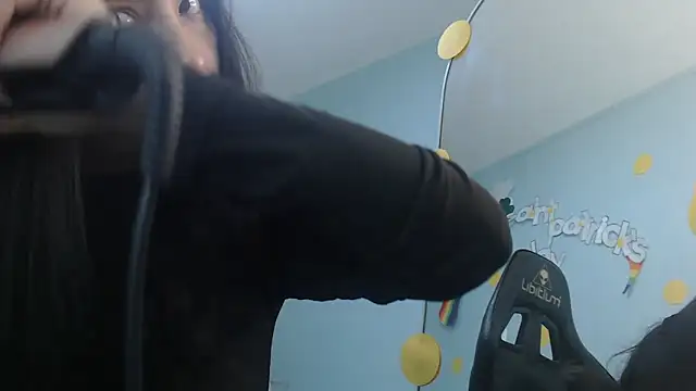 victoria hernandez t  online show from March 17, 2026, 1:36 pm