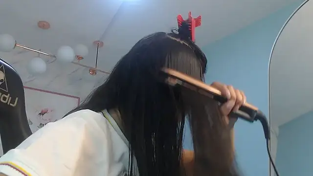 victoria hernandez t  online show from March 26, 2026, 1:06 pm