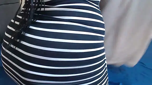 Snapshot of AfricanPopi chatting on January 12, 2026, 5:45 am AfricanPopi online show from January 12, 2026, 5:45 am