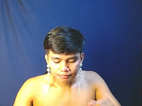 Snapshot of Alexx_143 chatting on October 12, 2025, 2:54 am Alexx 143 online show from October 12, 2025, 2:54 am