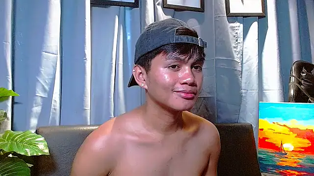 Snapshot of Alexx_143 chatting on January 12, 2026, 3:23 am Alexx 143 online show from January 12, 2026, 3:23 am