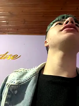 AlexanderCollman online show from November 13, 2025, 4:44 am