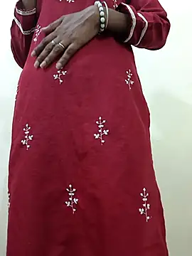 Alia-00 online show from November 3, 2025, 4:03 am