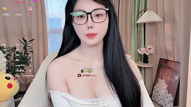 Xiatian520  online show from November 20, 2025, 9:20 am