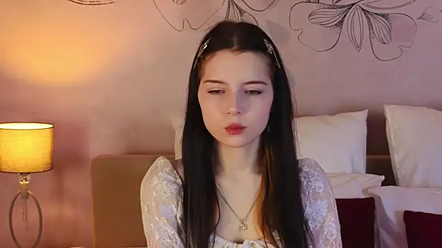 Snapshot of Angel__Rosse chatting on May 12, 2026, 9:28 am Angel Rosse online show from May 12, 2026, 9:28 am