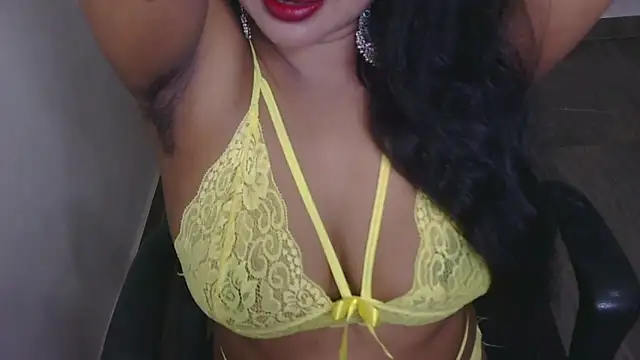 QUEEN SAKHI- online show from October 7, 2025, 3:58 am