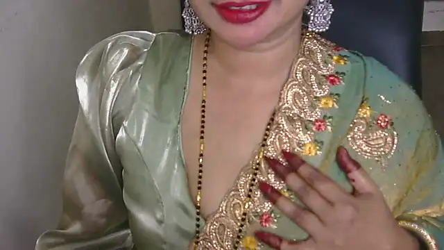 QUEEN SAKHI- online show from October 10, 2025, 6:07 pm