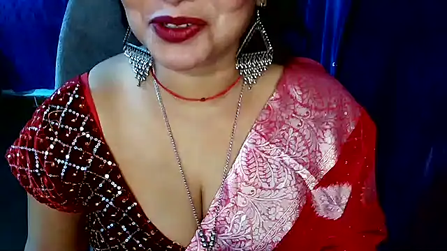 Snapshot of QUEEN_SAKHI- chatting on May 26, 2026, 6:48 pm QUEEN SAKHI- online show from May 26, 2026, 6:48 pm