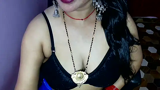 Snapshot of QUEEN_SAKHI- chatting on June 4, 2026, 7:47 am QUEEN SAKHI- online show from June 4, 2026, 7:47 am