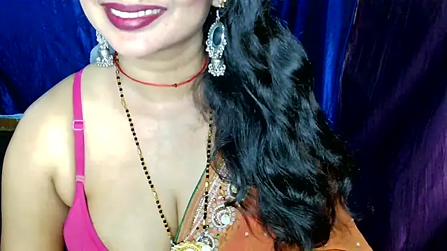 Snapshot of QUEEN_SAKHI- chatting on June 10, 2026, 9:08 am QUEEN SAKHI- online show from June 10, 2026, 9:08 am