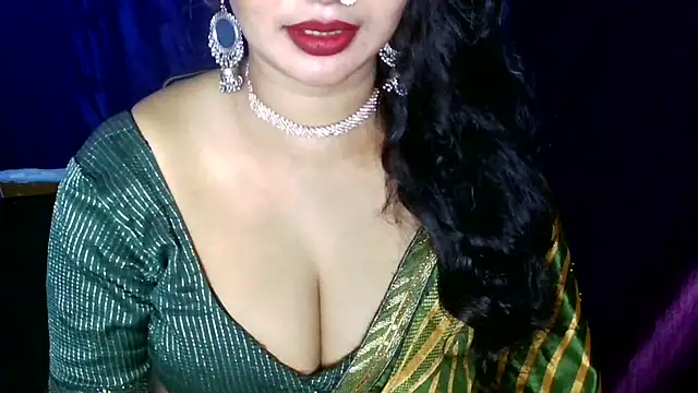 Snapshot of QUEEN_SAKHI- chatting on July 21, 2026, 4:42 pm QUEEN SAKHI- online show from July 21, 2026, 4:42 pm