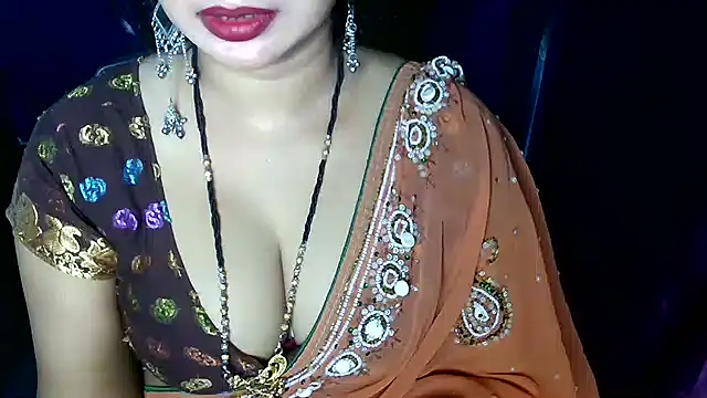 Snapshot of QUEEN_SAKHI- chatting on July 25, 2026, 4:32 am QUEEN SAKHI- online show from July 25, 2026, 4:32 am
