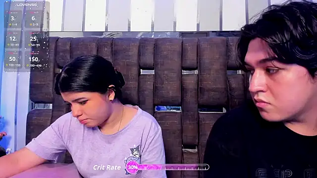 Snapshot of EmilyANDrew_ chatting on October 14, 2025, 4:57 am EmilyANDrew  online show from October 14, 2025, 4:57 am