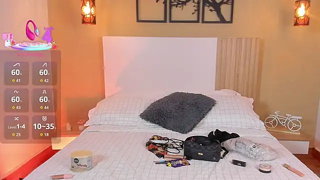 Snapshot of Camila_Bustamante chatting on September 19, 2025, 4:07 pm Camila Bustamante online show from September 19, 2025, 4:07 pm