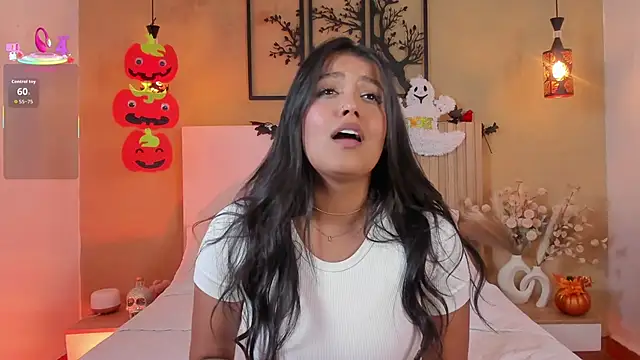 Snapshot of Camila_Bustamante chatting on October 29, 2025, 4:42 pm Camila Bustamante online show from October 29, 2025, 4:42 pm