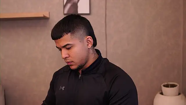 Thiago Valente online show from April 14, 2026, 1:39 pm