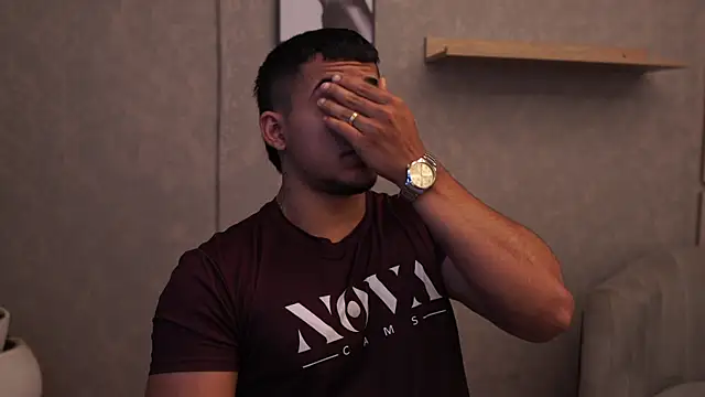 Thiago Valente online show from April 15, 2026, 1:29 pm