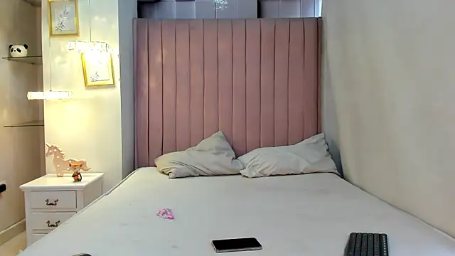 CandySays online show from October 3, 2025, 11:40 am