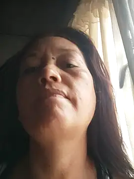 marinita13 online show from October 14, 2025, 11:55 am