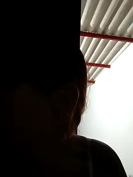 marinita13 online show from April 11, 2026, 3:33 am