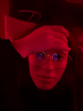 Ellie lowell online show from January 10, 2026, 1:29 am