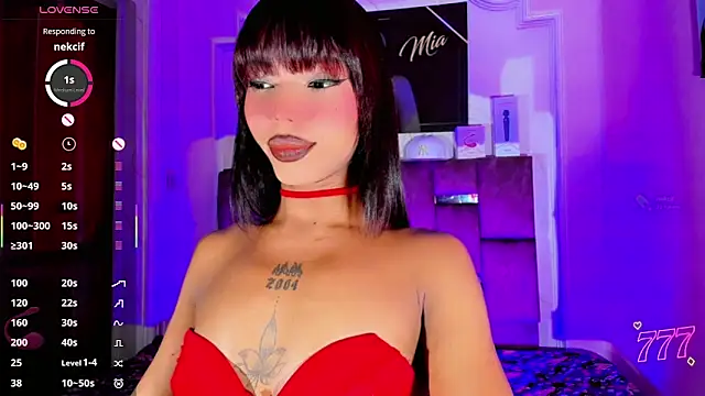 Snapshot of LADY-HOT-SEXY- chatting on June 5, 2026, 8:36 pm LADY-HOT-SEXY- online show from June 5, 2026, 8:36 pm