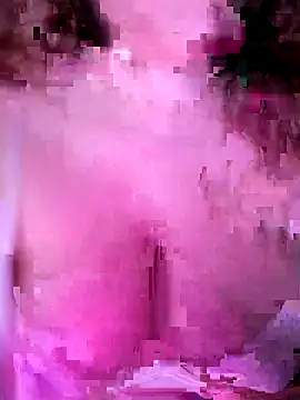 Theredcorazon online show from May 5, 2026, 12:51 am