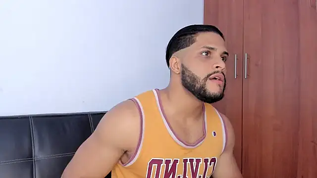 Pier Simons online show from November 8, 2025, 3:23 pm