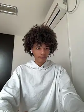 Max Rain online show from September 22, 2025, 6:10 pm