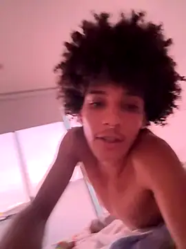 Max Rain online show from October 11, 2025, 10:30 pm