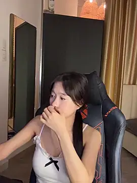  Meimeibaby  online show from December 1, 2025, 12:10 pm