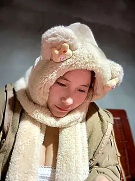 Sanmay55 online show from December 18, 2025, 3:51 pm