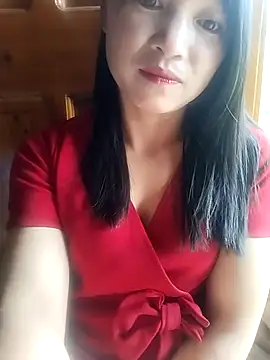 Snapshot of Tiyir597 chatting on September 10, 2025, 3:06 am Tiyir597 online show from September 10, 2025, 3:06 am